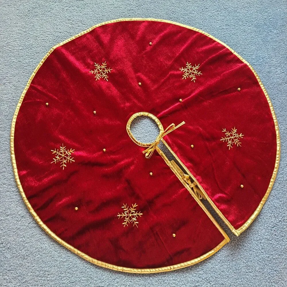 Burgundy Velvet Christmas Mini Tree Skirt Gold Snowflakes Holiday Tree Decor 28